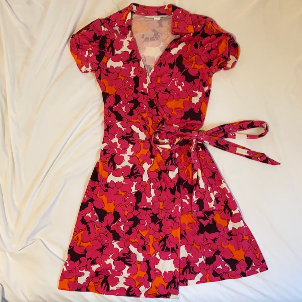 Diane von Furstenberg Wrap Dress Size 2